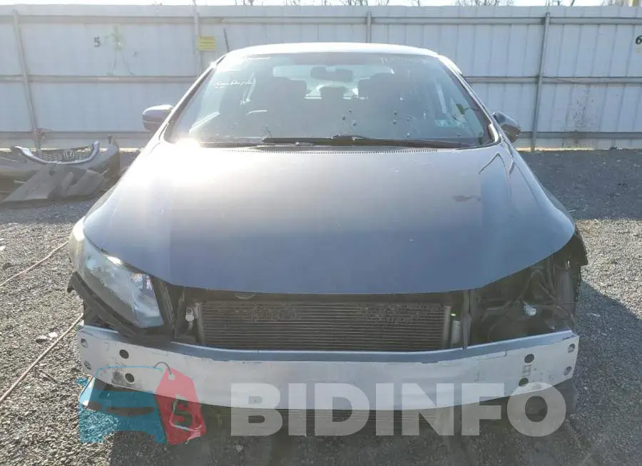 19XFB2F57FE082554 Photo# 5