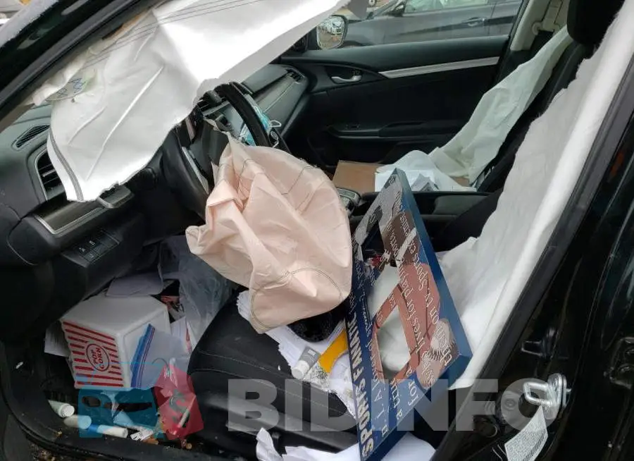 2HGFC1F32MH702834 Photo# 7