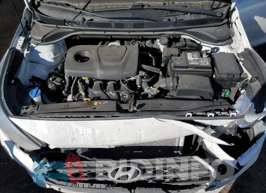 3KPC24A39JE011627 Photo# 11