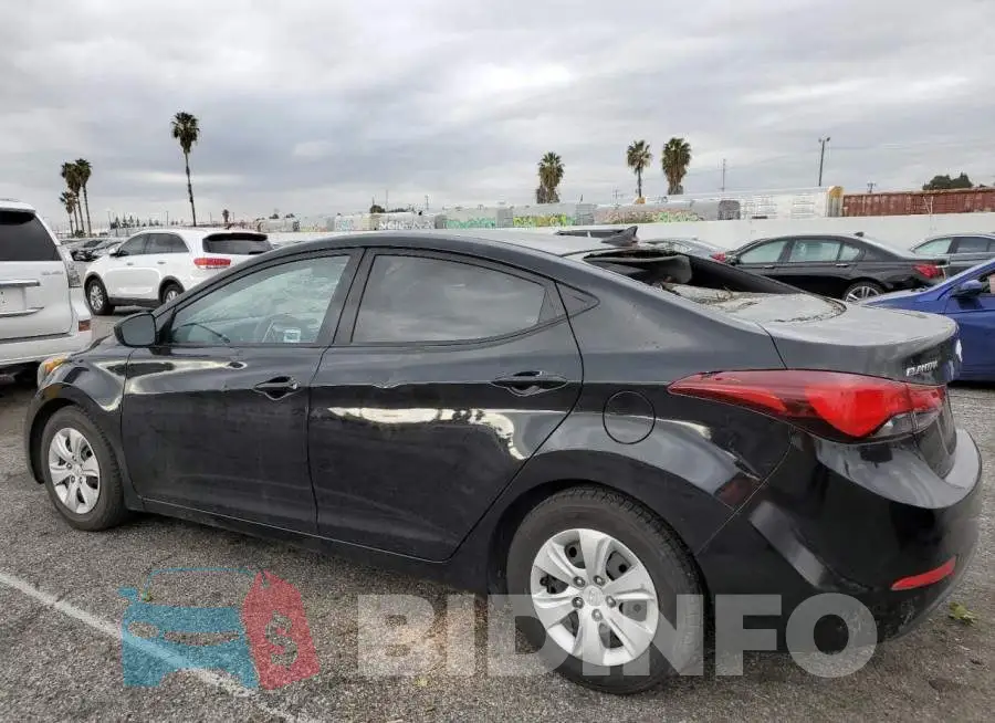 5NPDH4AE8GH687706 Photo# 2