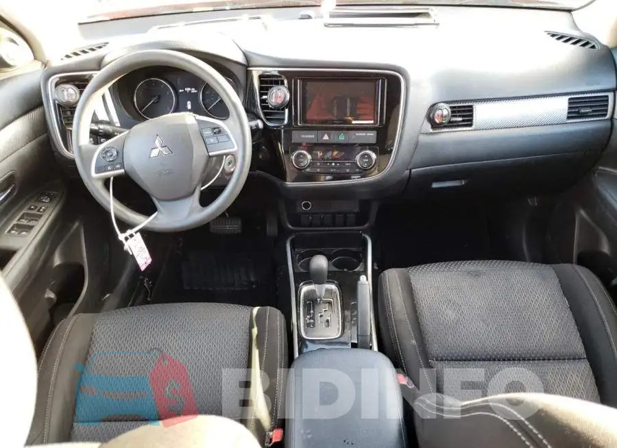 JA4AD2A39JZ036127 Photo# 8