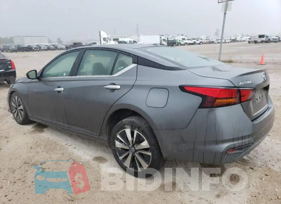 1N4BL4DV4MN360061 Photo# 2