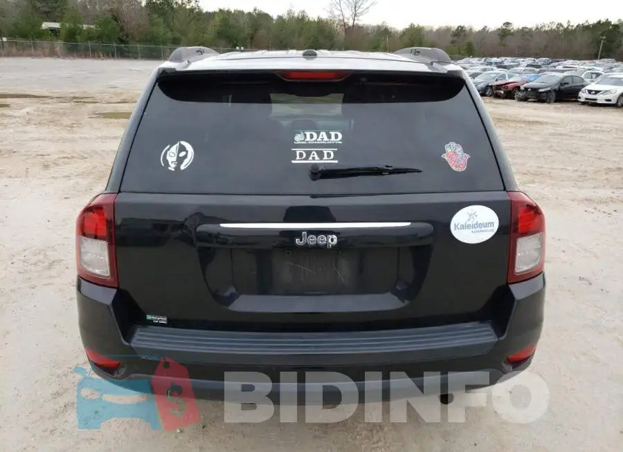 1C4NJCBA1GD609322 Photo# 6