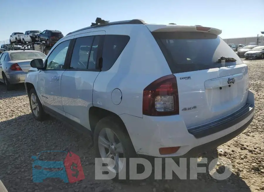 1C4NJDEB6GD617247 Photo# 2