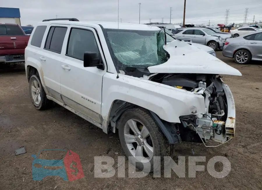 1C4NJPFB6FD149910 Photo# 4