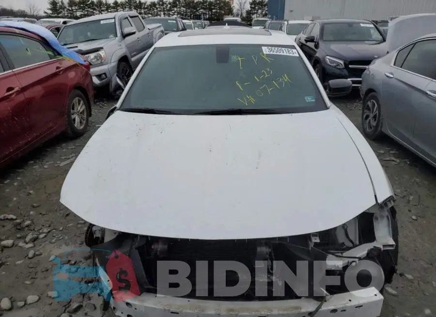 2C3CDXHG1GH307134 Photo# 5