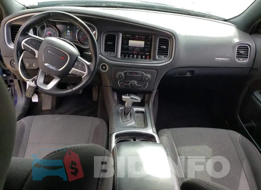 2C3CDXHG6FH747896 Photo# 8
