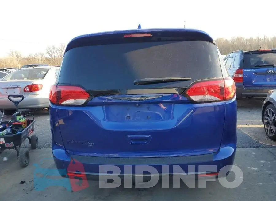 2C4RC1EG5KR639543 Photo# 6
