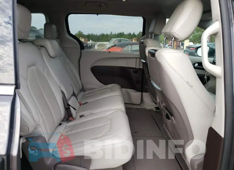 2C4RC1EGXLR165817 Photo# 11