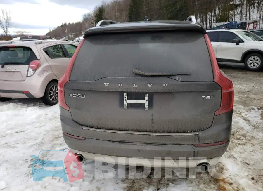 YV4102PK4J1357696 Photo# 6