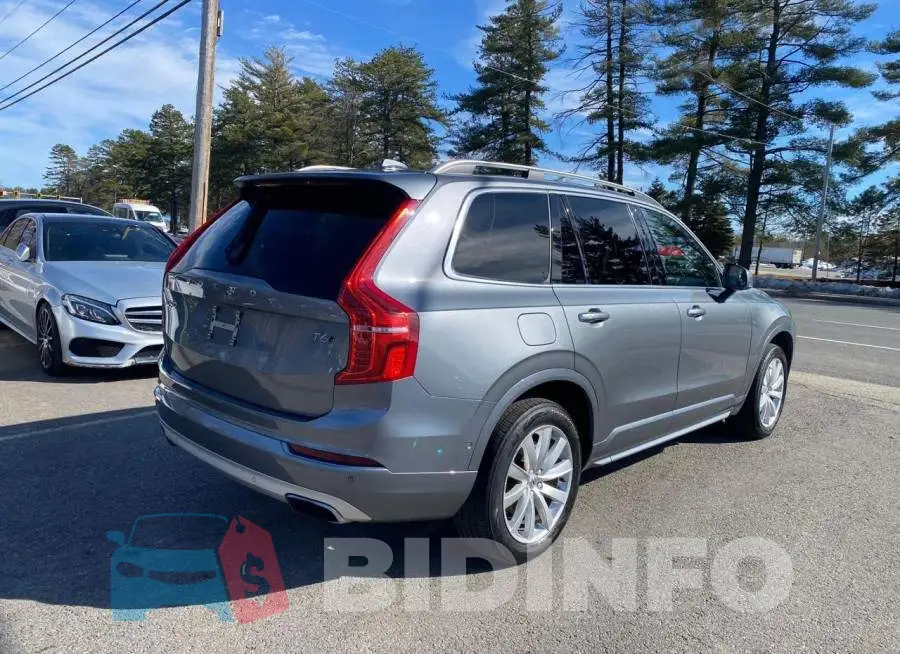 YV4A22PK3G1054833 Photo# 3