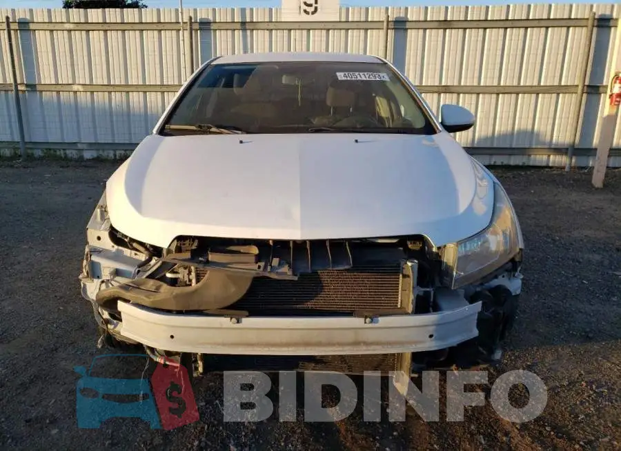 1G1PC5SB9E7147944 Photo# 5