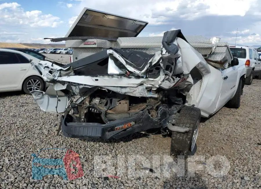1GCNKNEH6JZ293685 Photo# 9