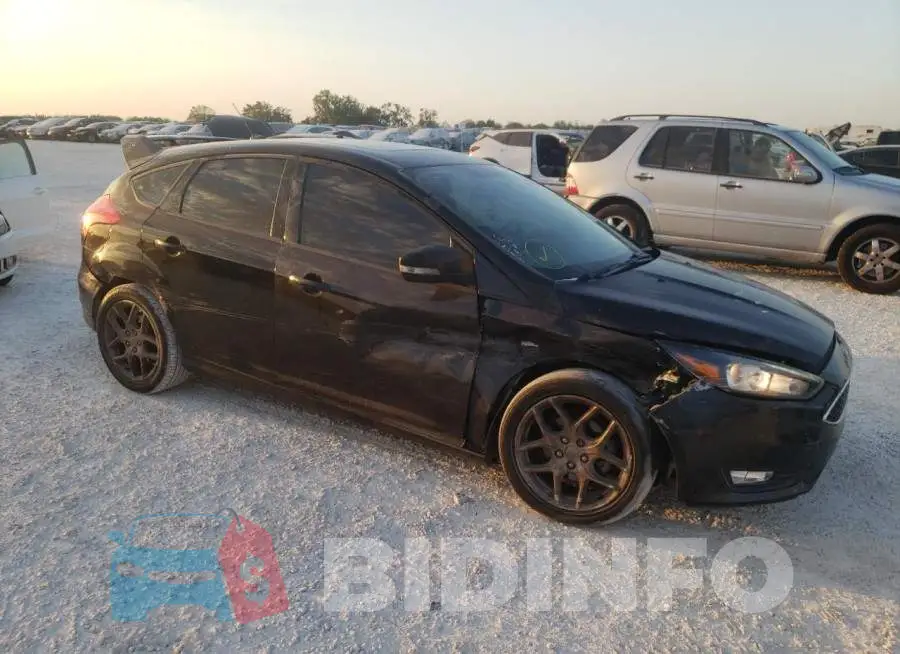 1FADP3M23JL220488 Photo# 4