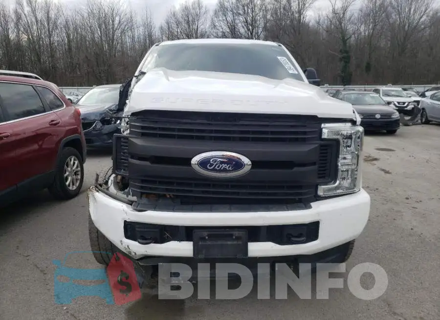 1FT7X2BT2HEC98997 Photo# 5