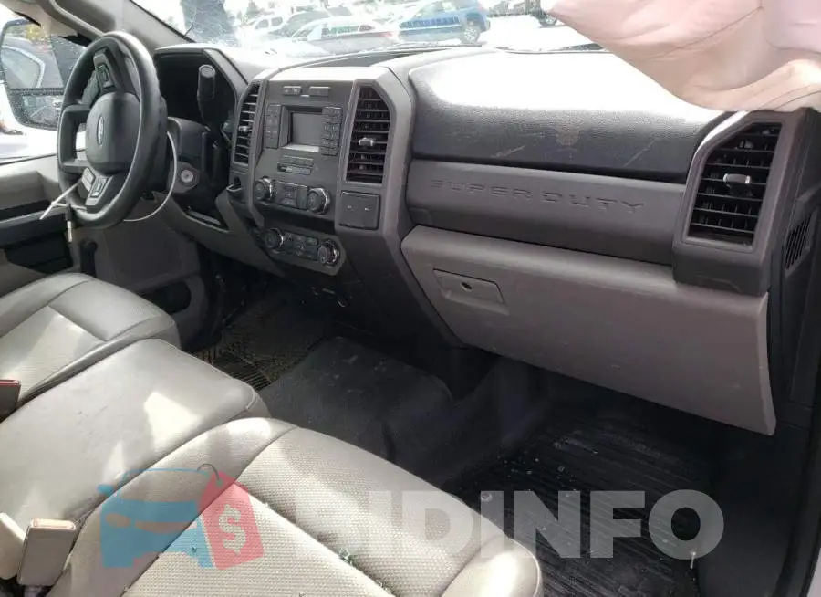1FTBF2ATXKEC90992 Photo# 8