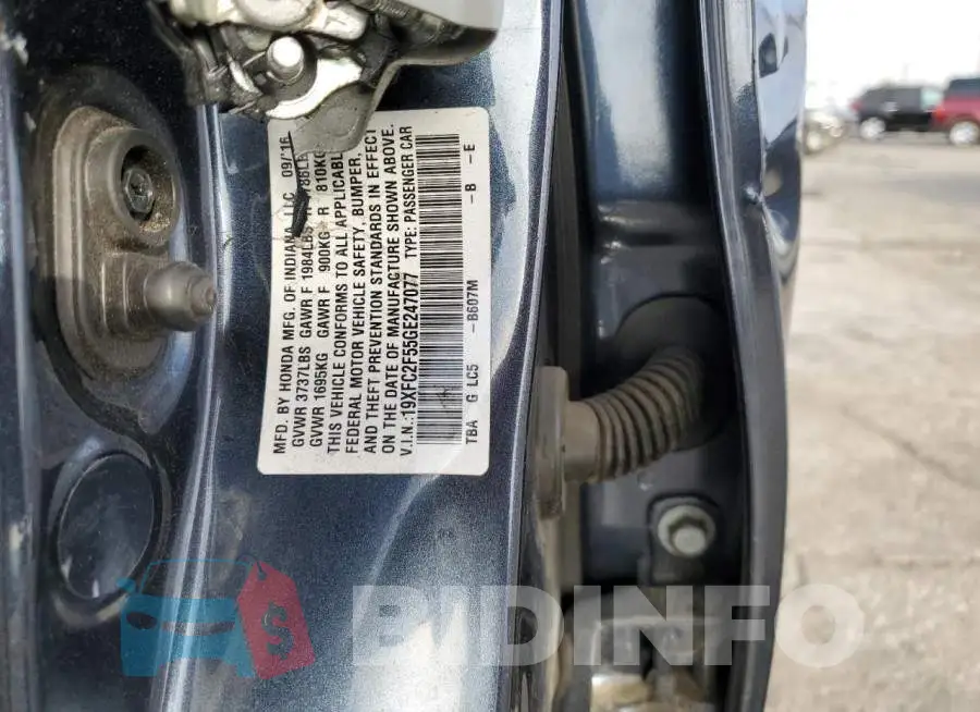 19XFC2F55GE247077 Photo# 12