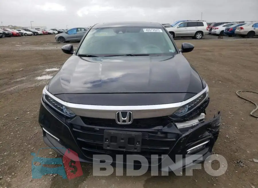 1HGCV3F43JA002784 Photo# 5