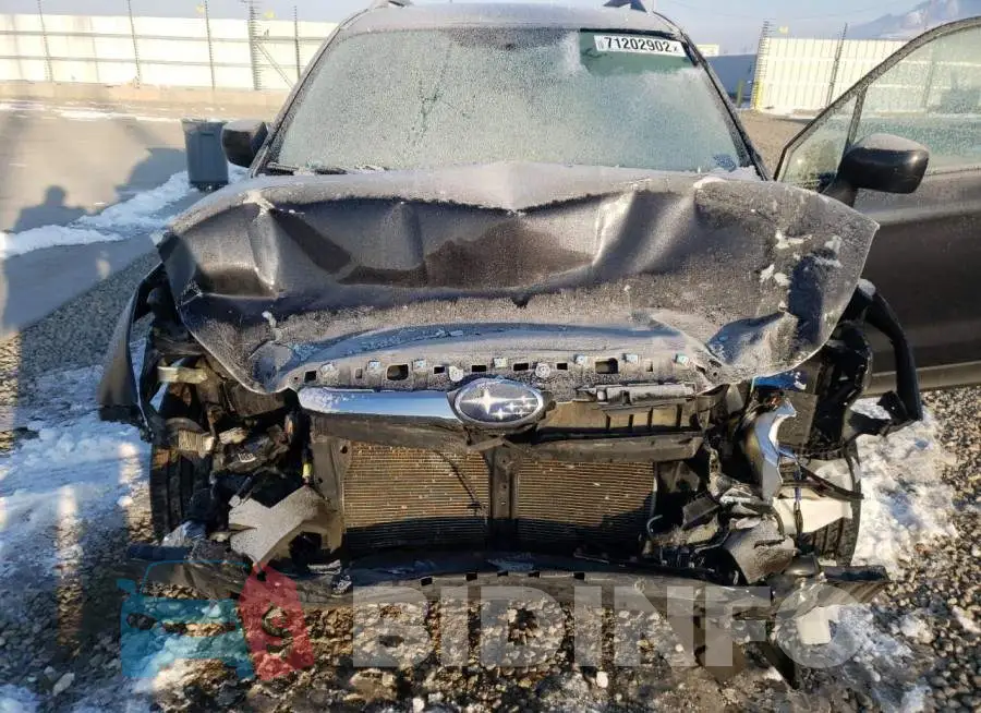 JF2SJAEC5JH499817 Photo# 11