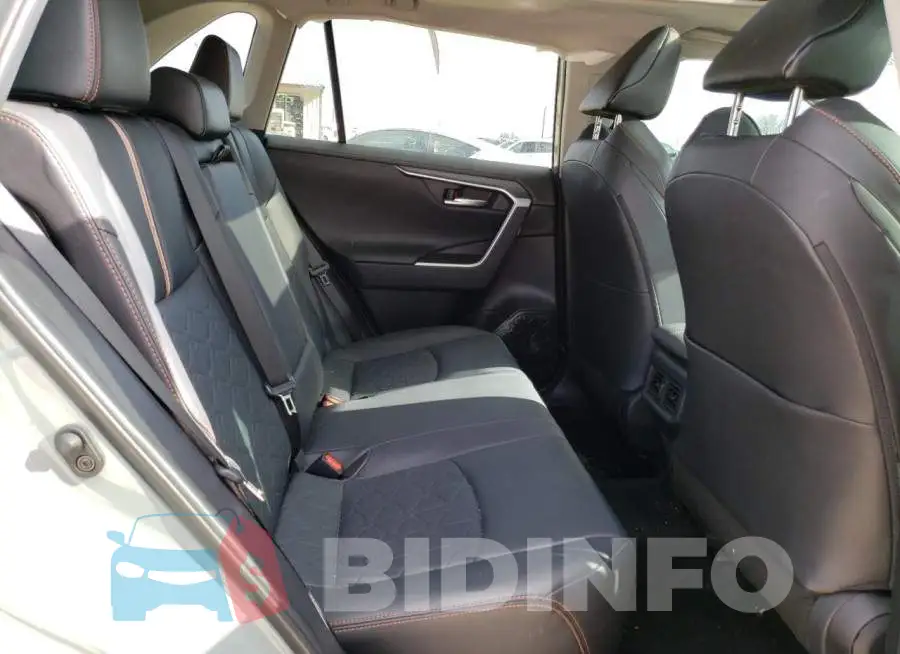 2T3J1RFV6KW015951 Photo# 10