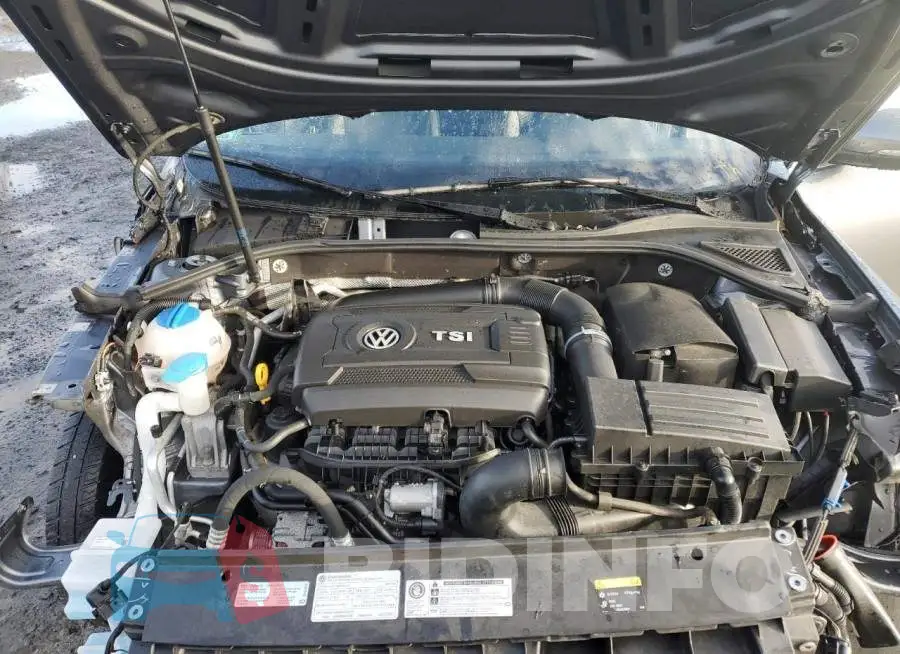 1VWDT7A32HC082167 Photo# 11