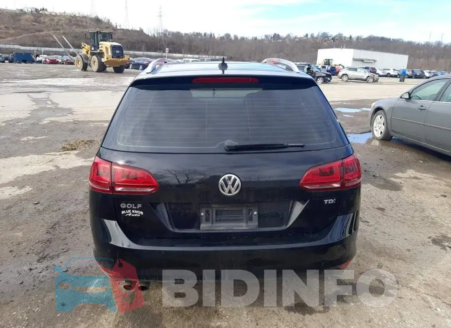 3VWCA7AU9FM500228 Photo# 6