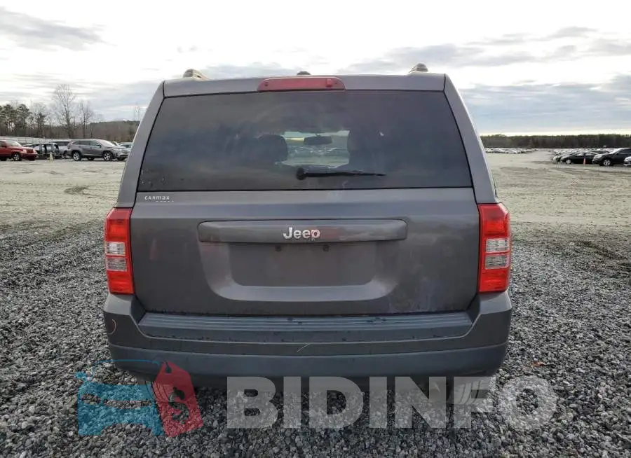 1C4NJPBB2GD547980 Photo# 6