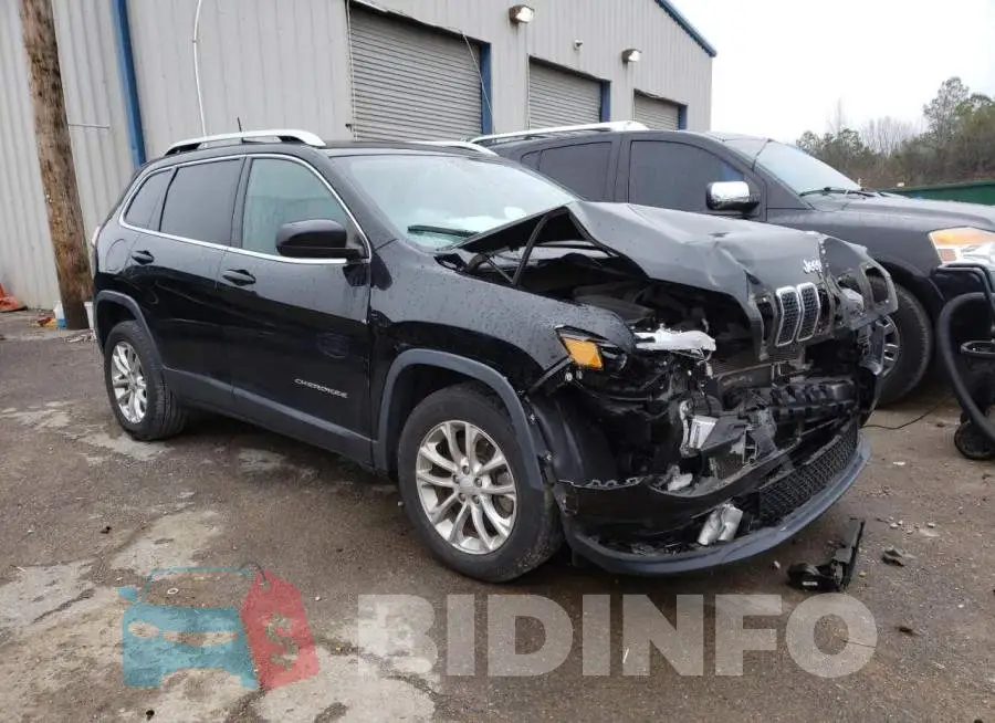 1C4PJLCB2KD220200 Photo# 4