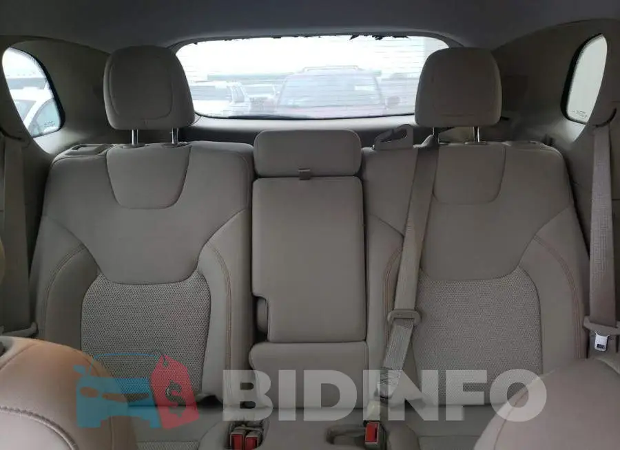 1C4PJLCB7LD631884 Photo# 10