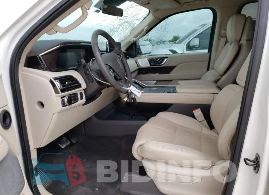 5LMJJ3LT9MEL20749 Photo# 7