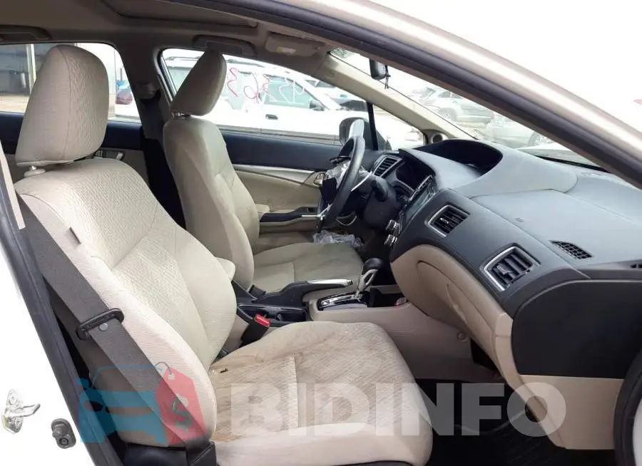 19XFB2F82EE265174 Photo# 5