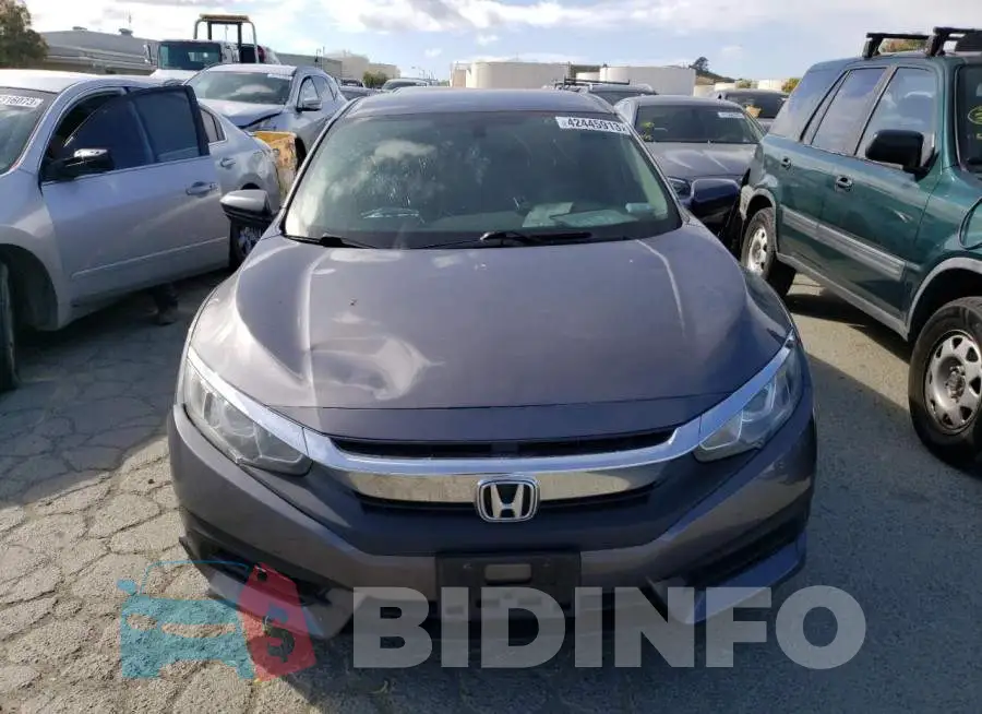 19XFC2F56GE243068 Photo# 5