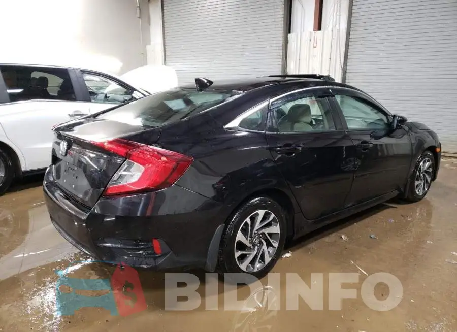 19XFC2F77HE021934 Photo# 3