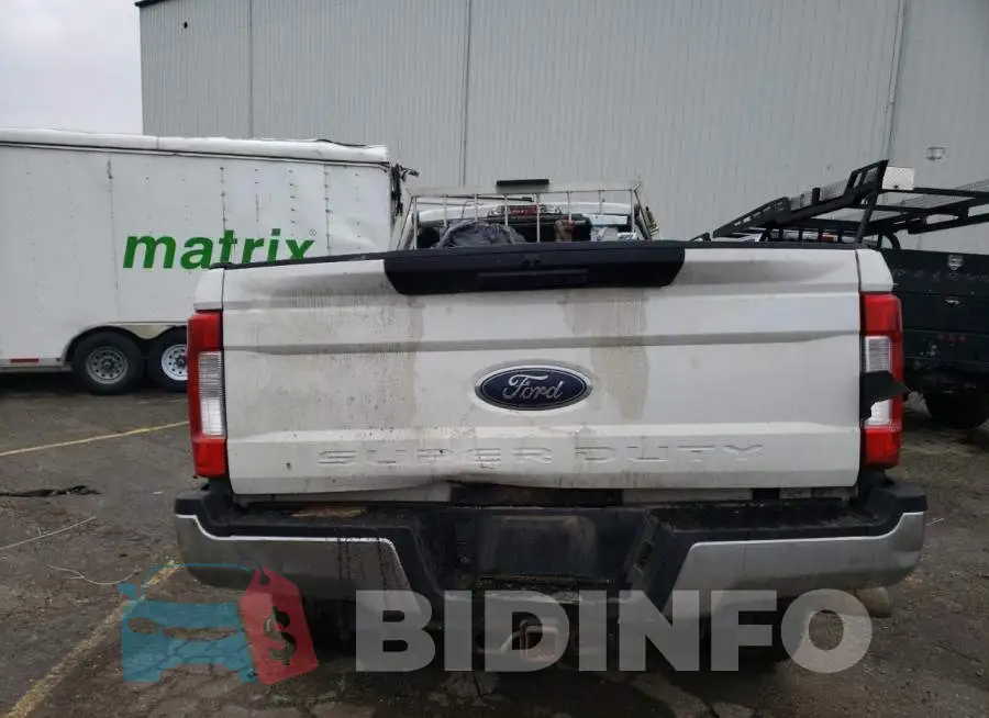 1FT8W3BTXHEF44823 Photo# 6