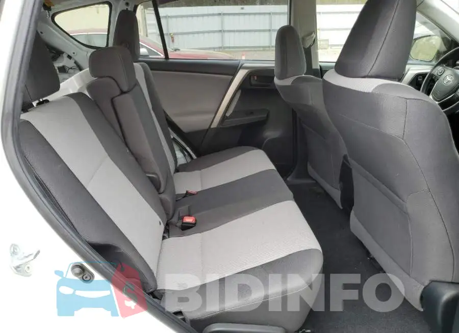 JTMZFREV8FJ054356 Photo# 11