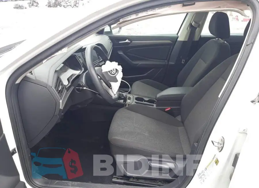 3VWC57BUXKM180673 Photo# 7