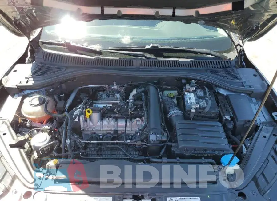 3VWCB7BU8KM275404 Photo# 11