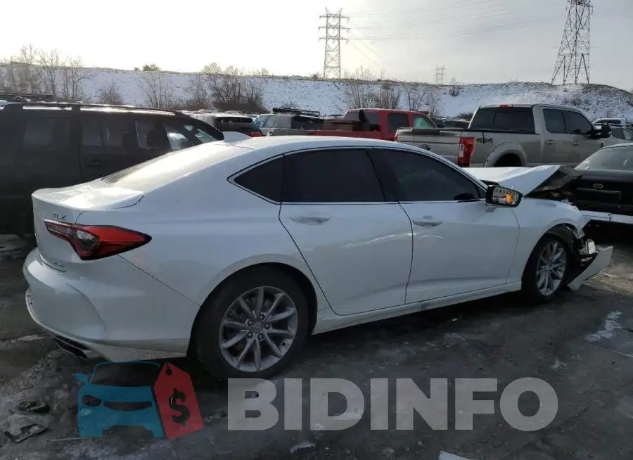 19UUB6F32MA005332 Photo# 3