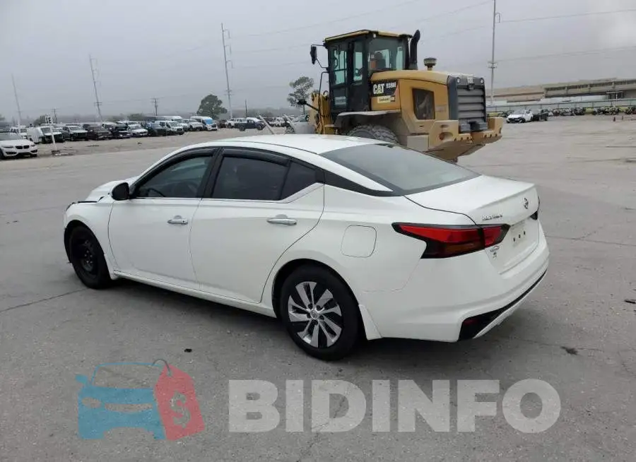 1N4BL4BV3KC116218 Photo# 2