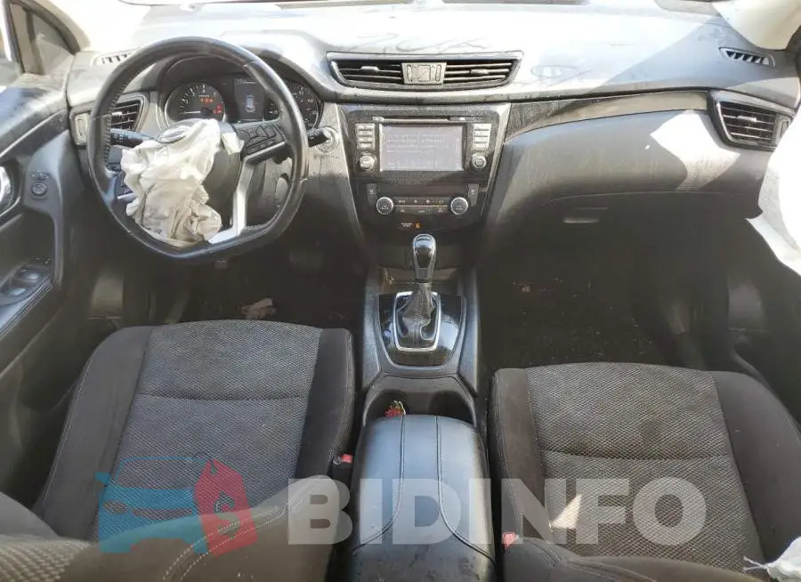 JN1BJ1CRXHW100219 Photo# 8