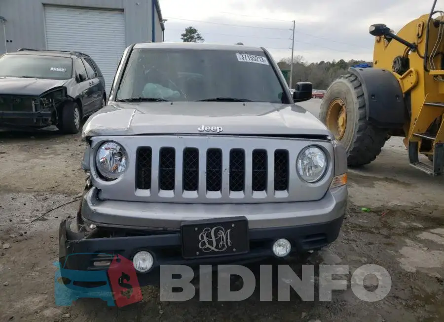 1C4NJPBB2FD398579 Photo# 5