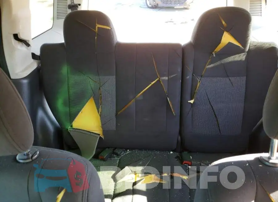 1C4NJPBB9FD158350 Photo# 10