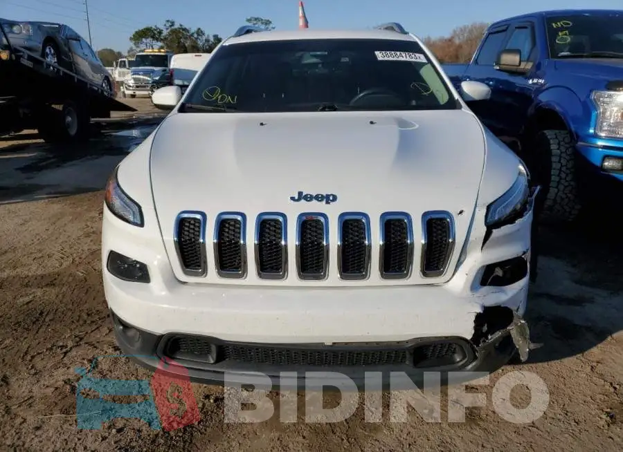 1C4PJLCB1FW762365 Photo# 5