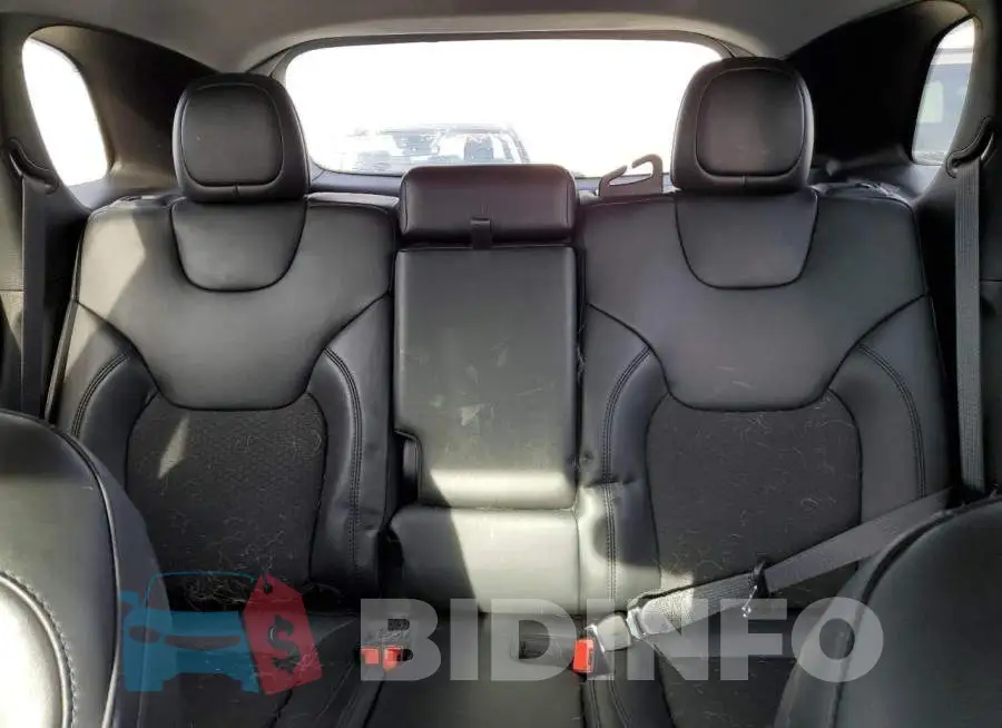 1C4PJMLB5MD238490 Photo# 10