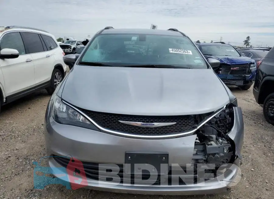 2C4RC1DGXLR257365 Photo# 5