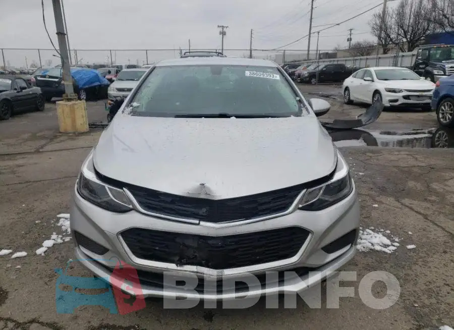1G1BE5SMXJ7114340 Photo# 5