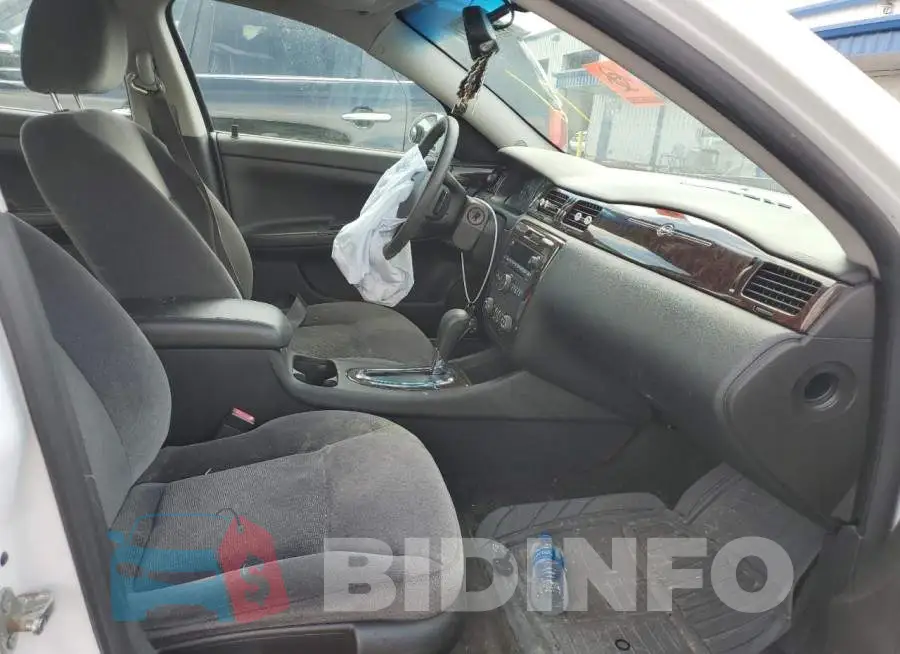 2G1WB5E30G1103172 Photo# 5