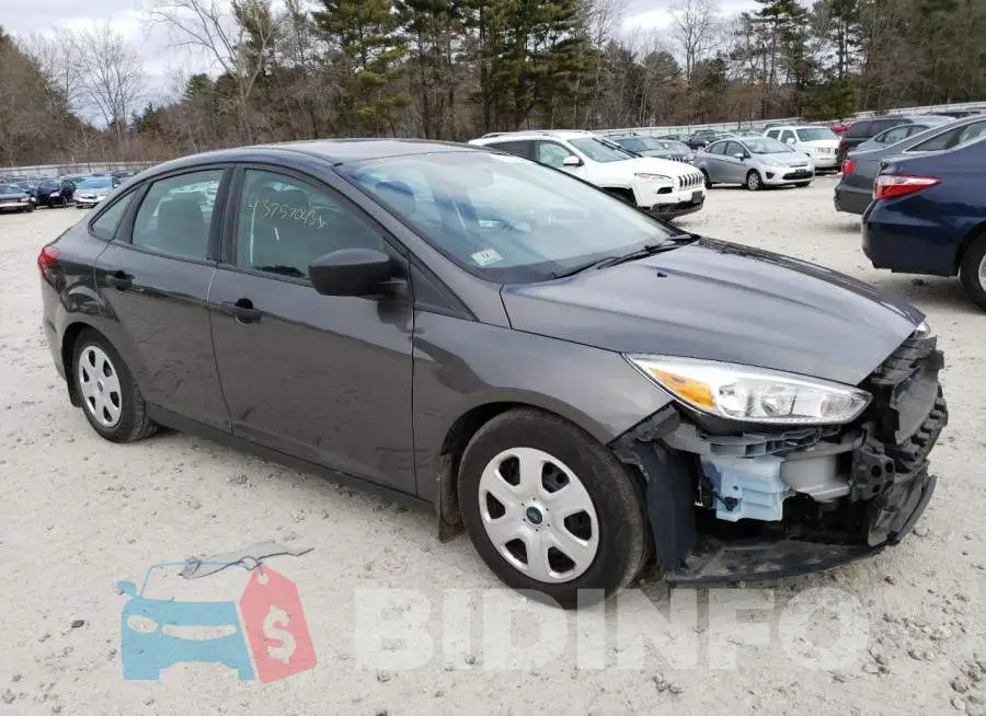 1FADP3E26GL210240 Photo# 4