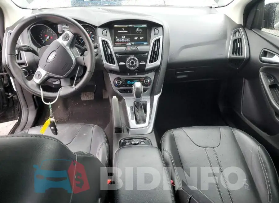 1FADP3N23EL423322 Photo# 8