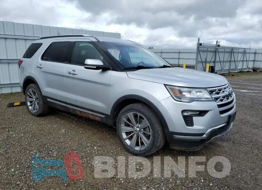 1FM5K8F83JGB18754 Photo# 4